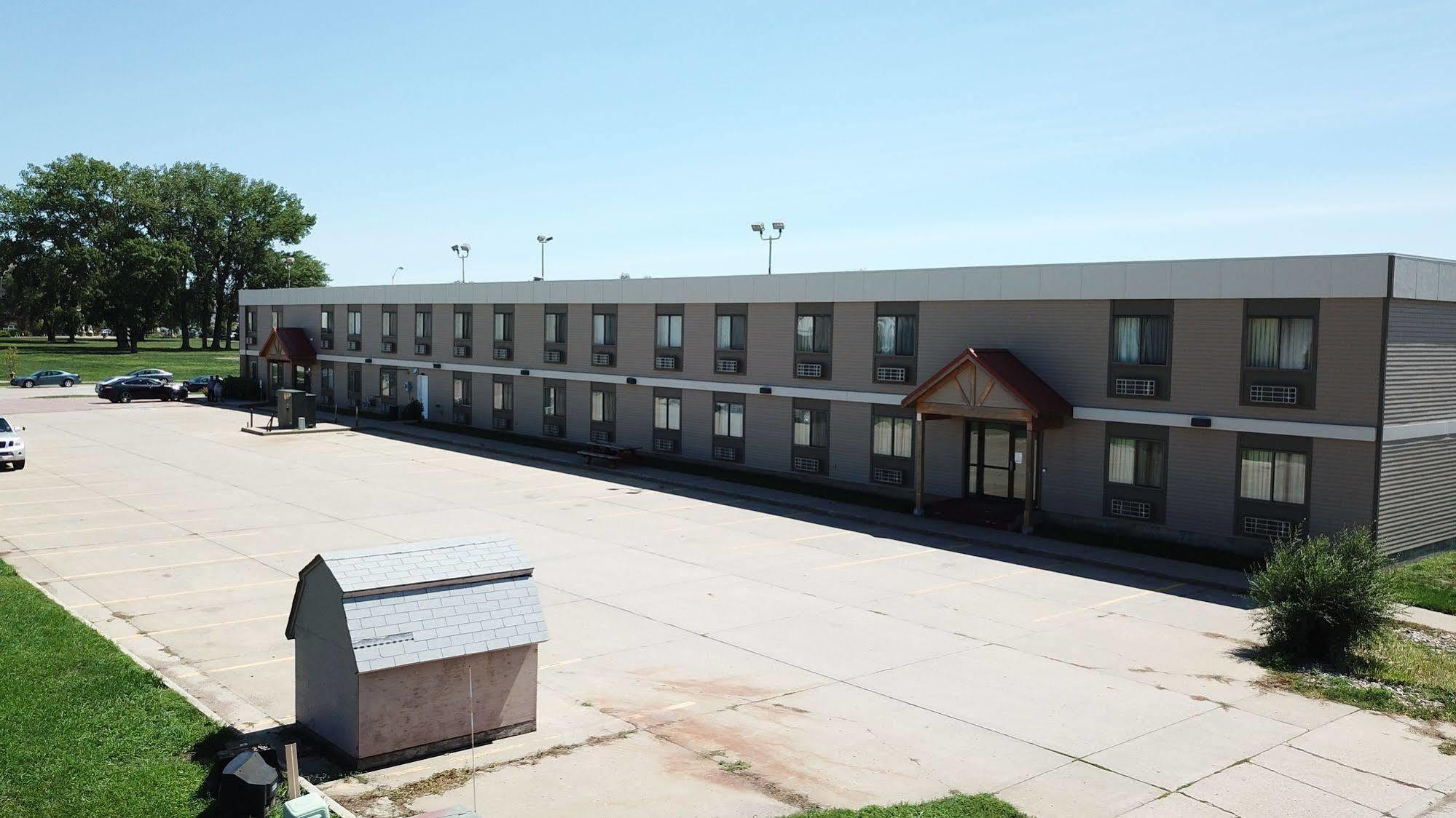 Prairie Inn Vermillion Dış mekan fotoğraf