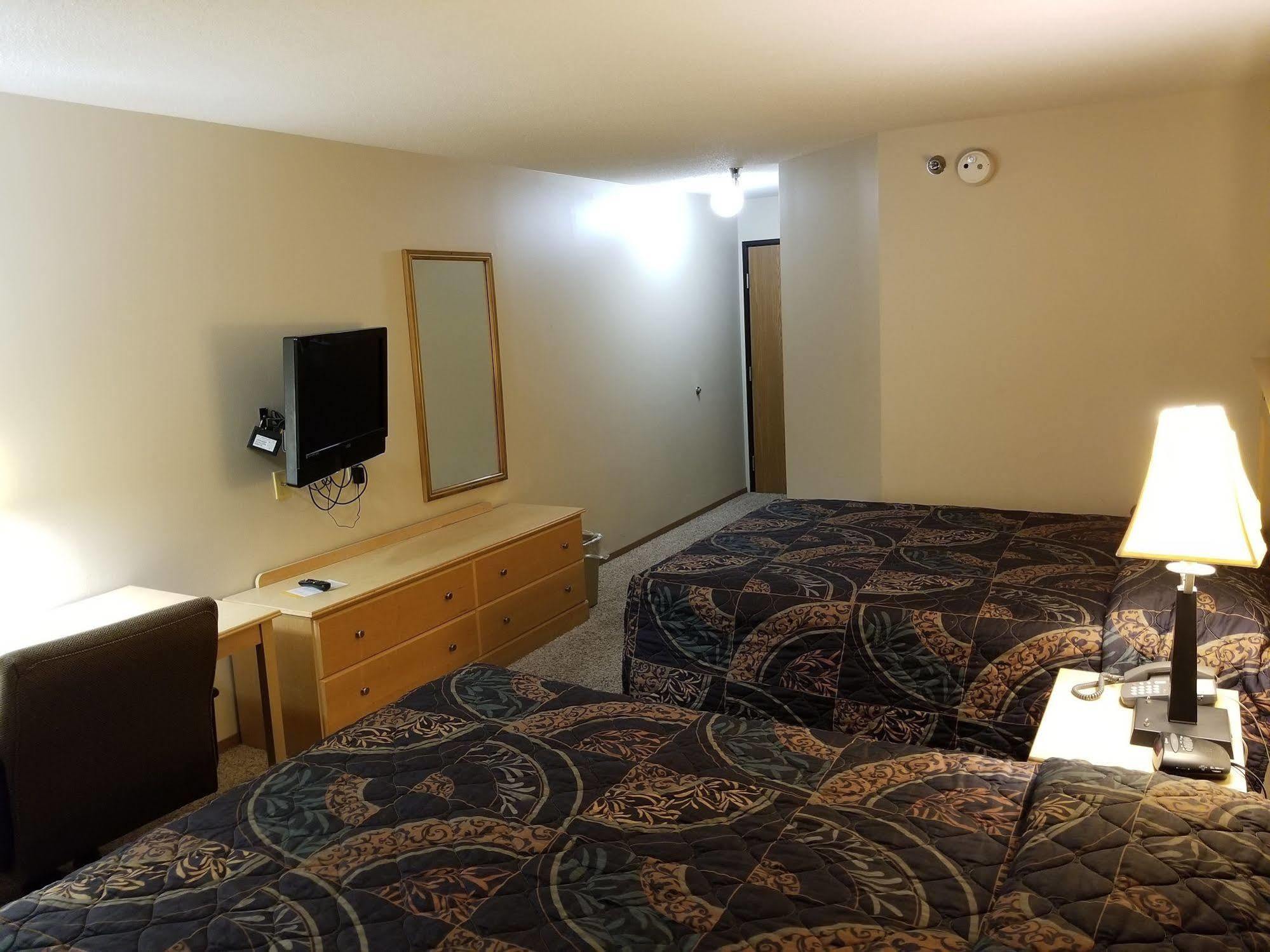 Prairie Inn Vermillion Dış mekan fotoğraf
